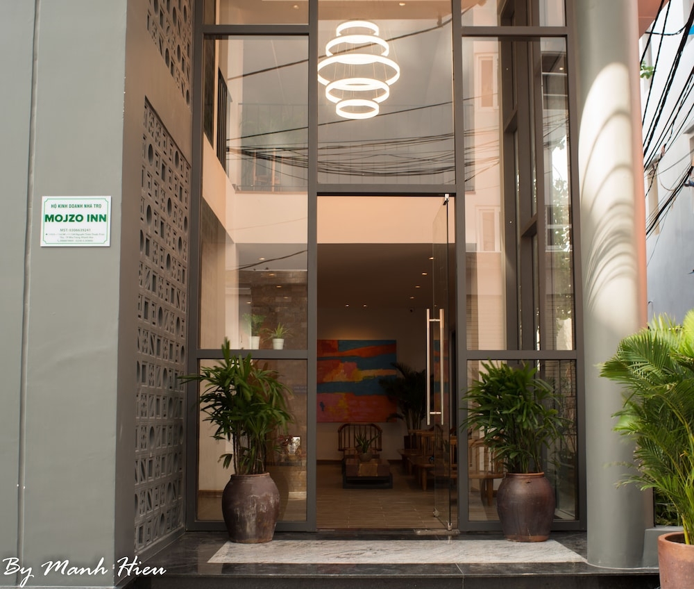 숙박 시설 정면