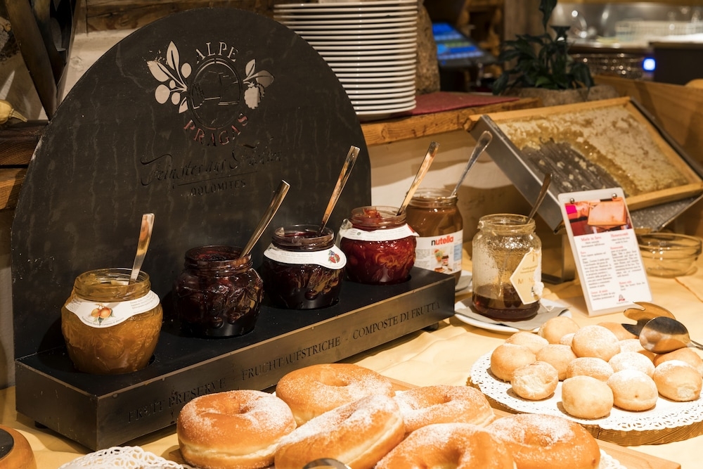 뷔페 아침 식사