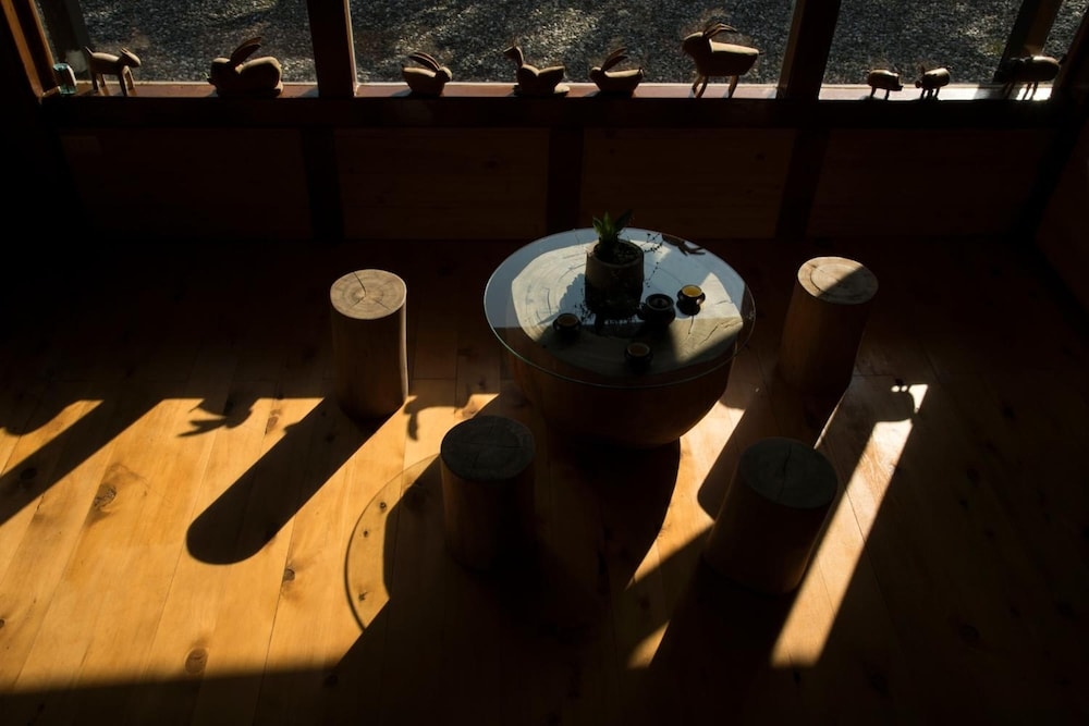 숙박 시설 구내