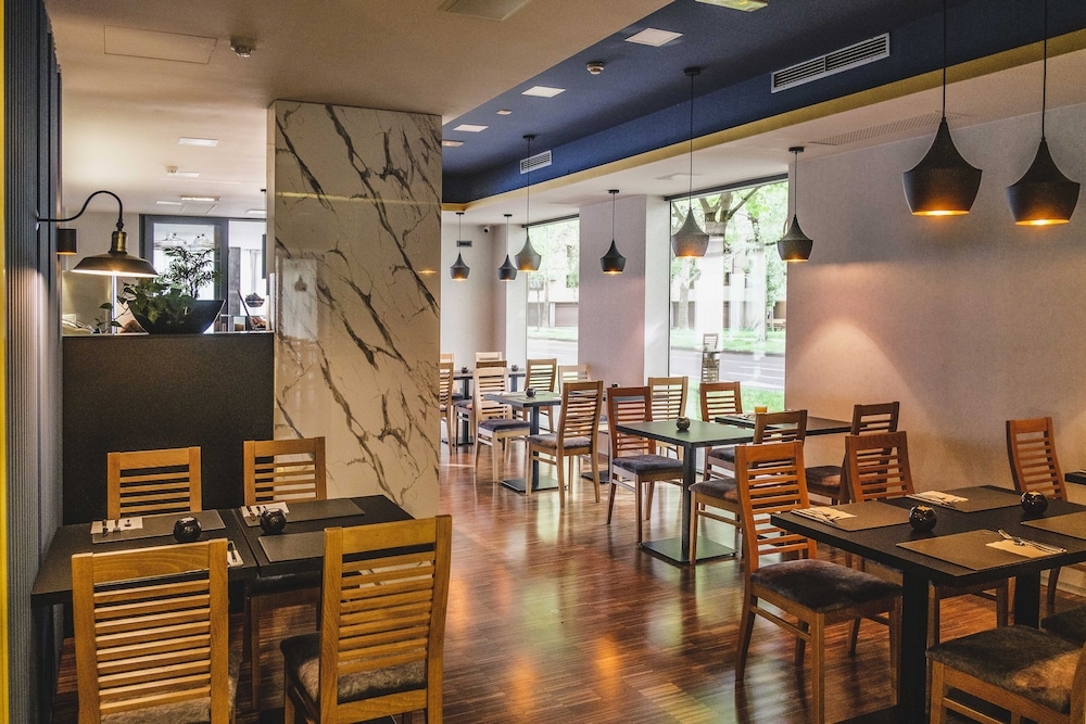 뷔페 아침 식사