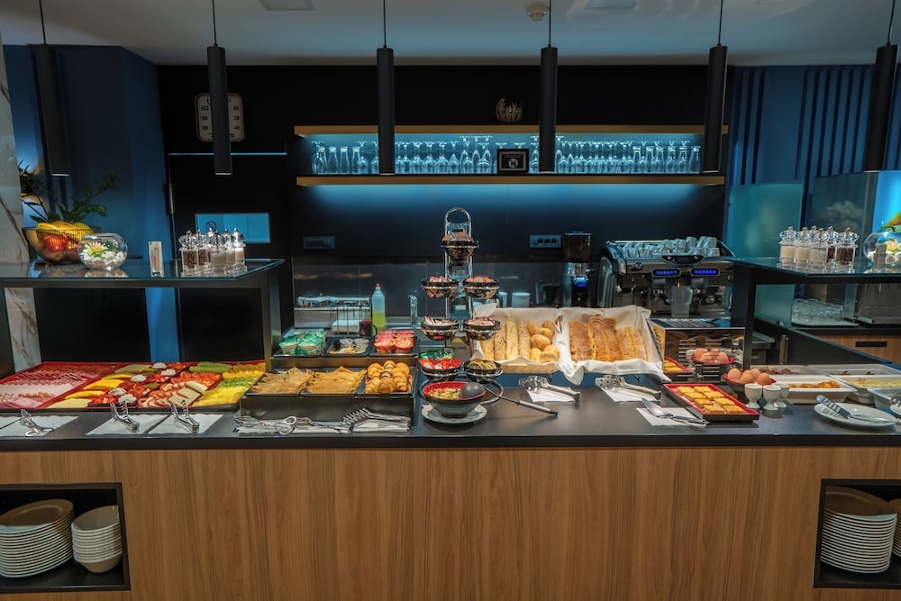 뷔페 아침 식사