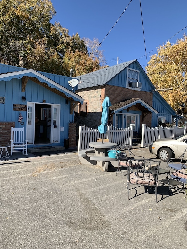 숙박 시설 정면