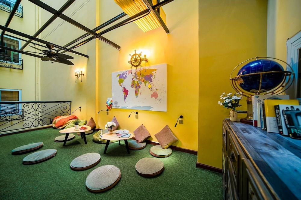 로비 좌석 공간