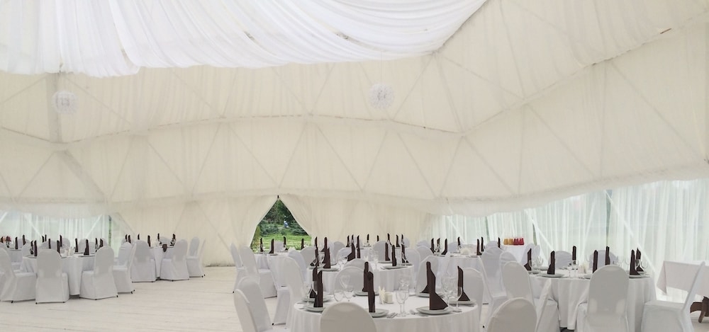 야외 연회 공간