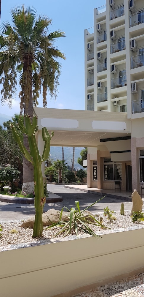 숙박 시설 입구