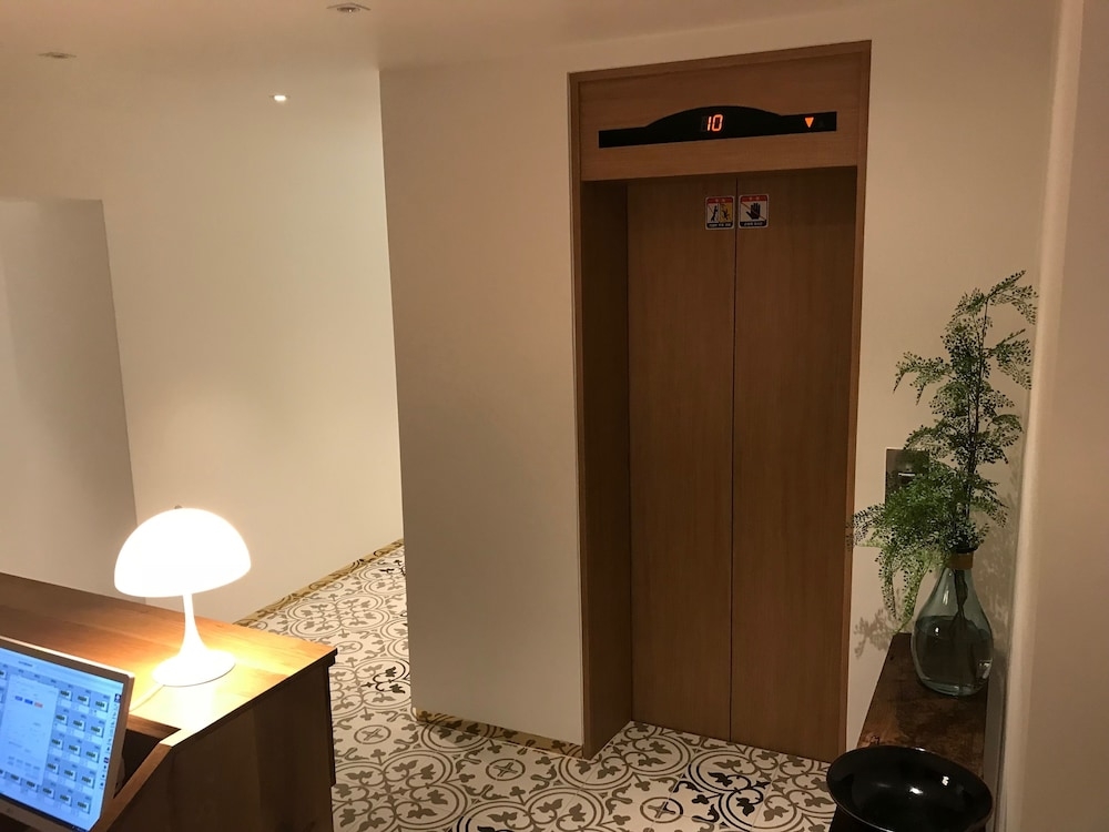 숙박 시설 내 편의 시설/서비스