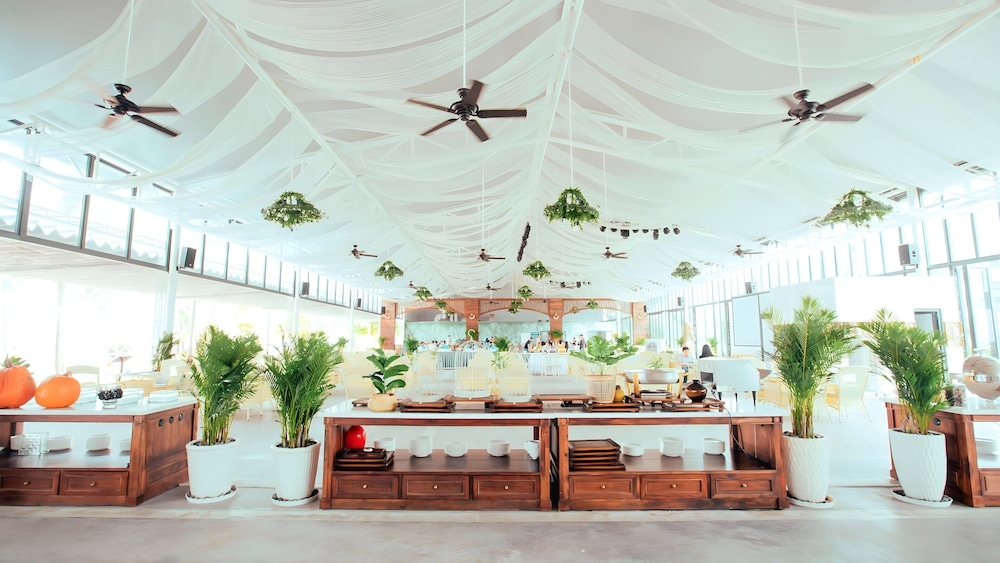 뷔페 아침 식사