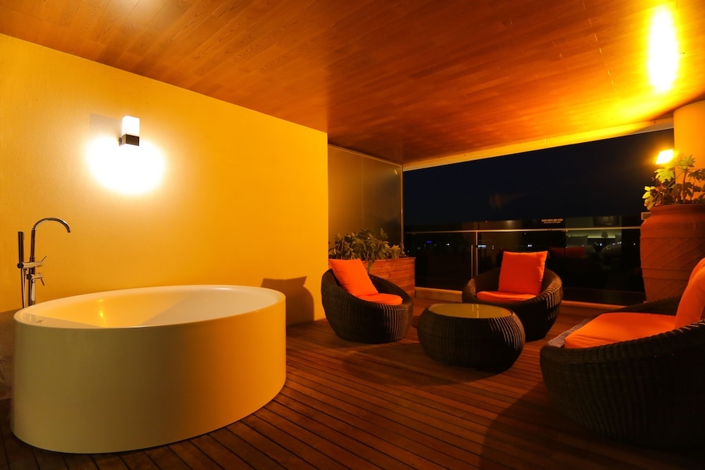 전용 스파 욕조