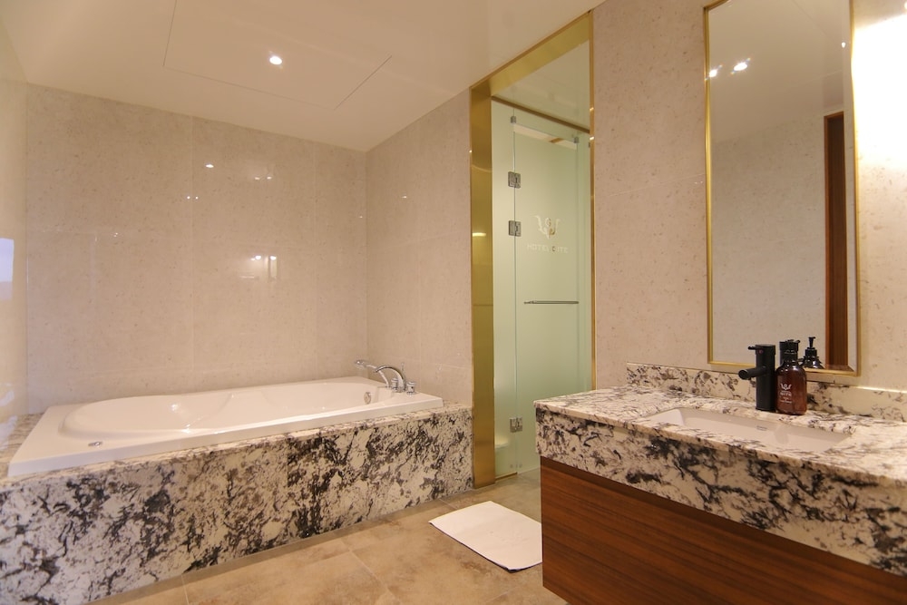 전용 스파 욕조