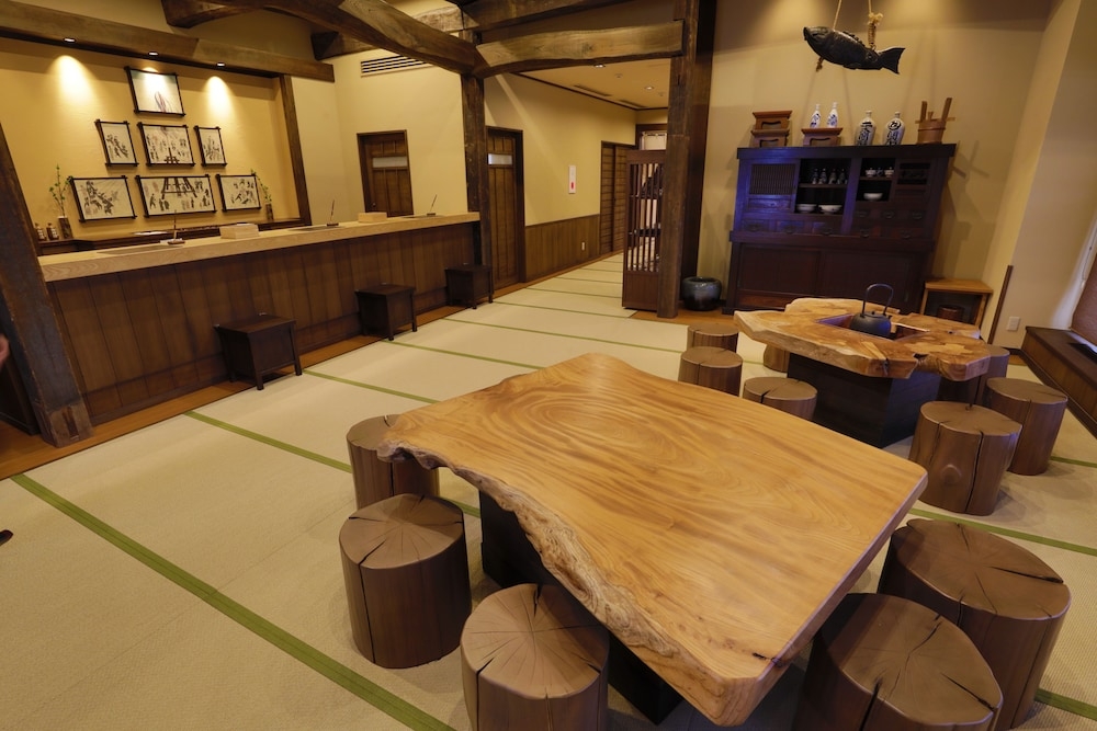 로비 좌석 공간