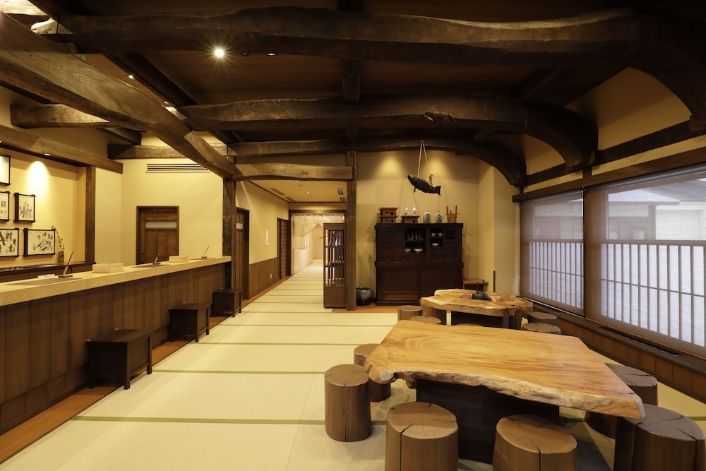 숙박 시설 정면