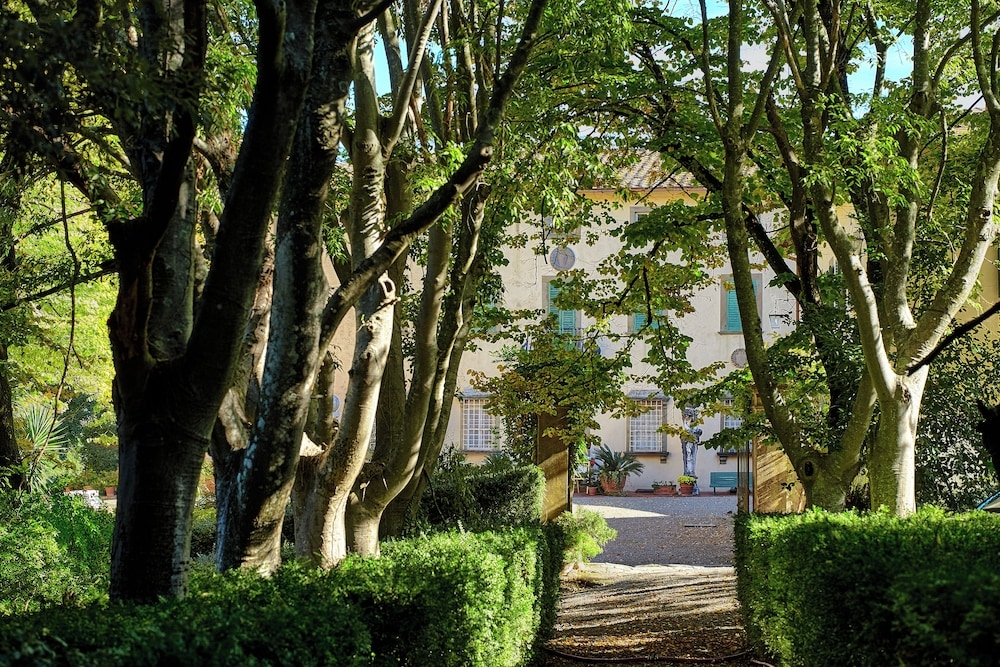 숙박 시설 정면