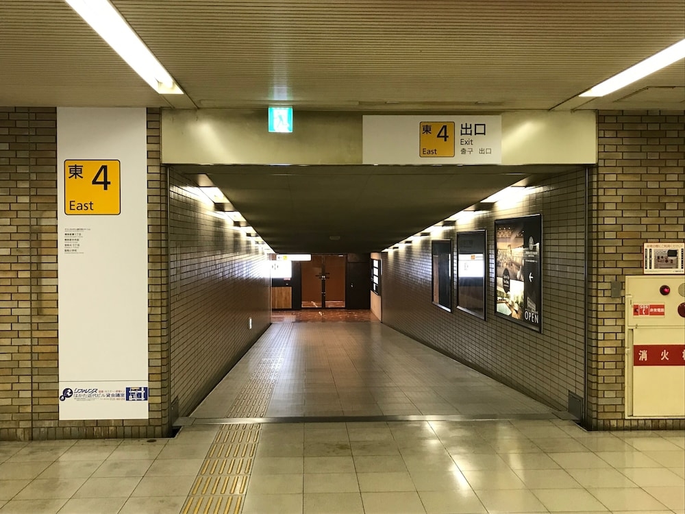 숙박 시설 입구