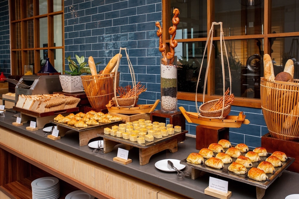 뷔페 아침 식사