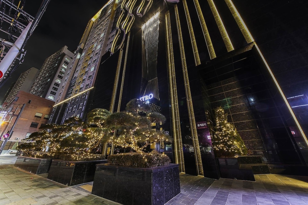 숙박 시설 입구