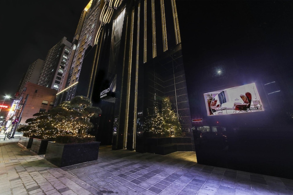 숙박 시설 입구