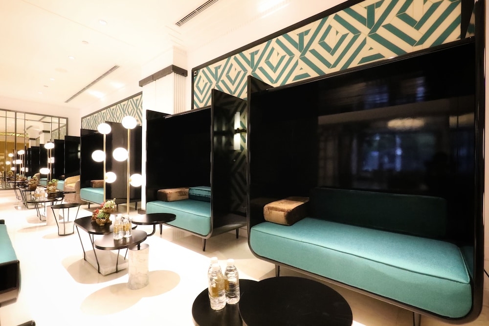 로비 좌석 공간