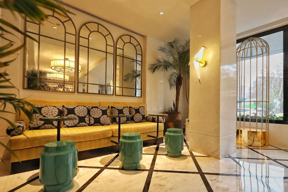 로비 좌석 공간