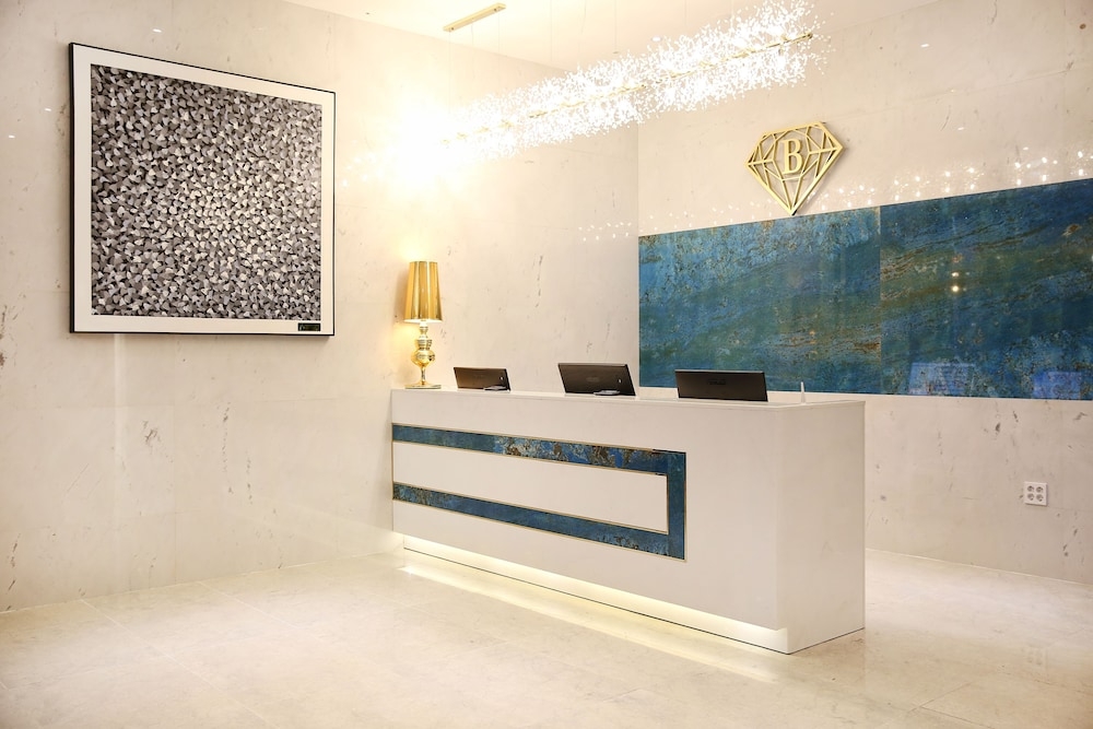 체크인/체크아웃 키오스크