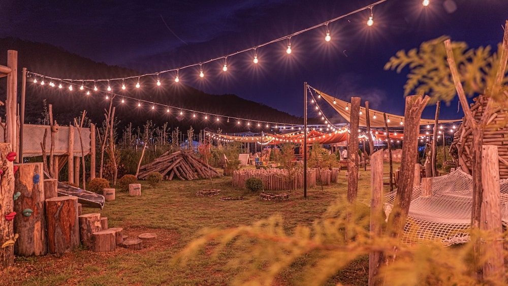 어린이 놀이 공간 - 야외