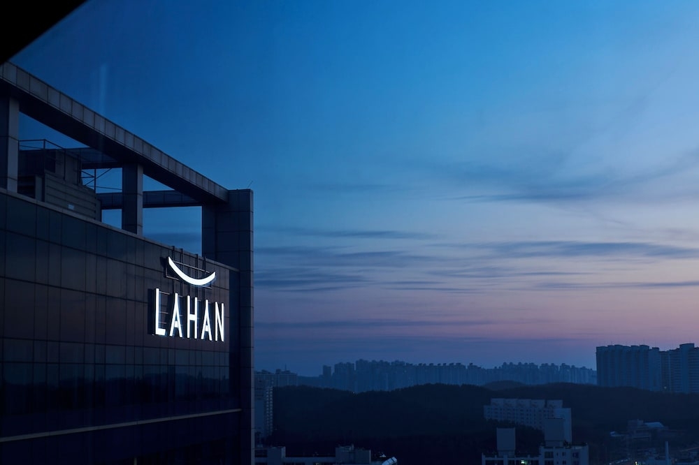 숙박 시설 정면