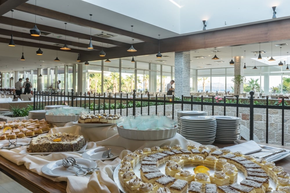 뷔페 아침 식사