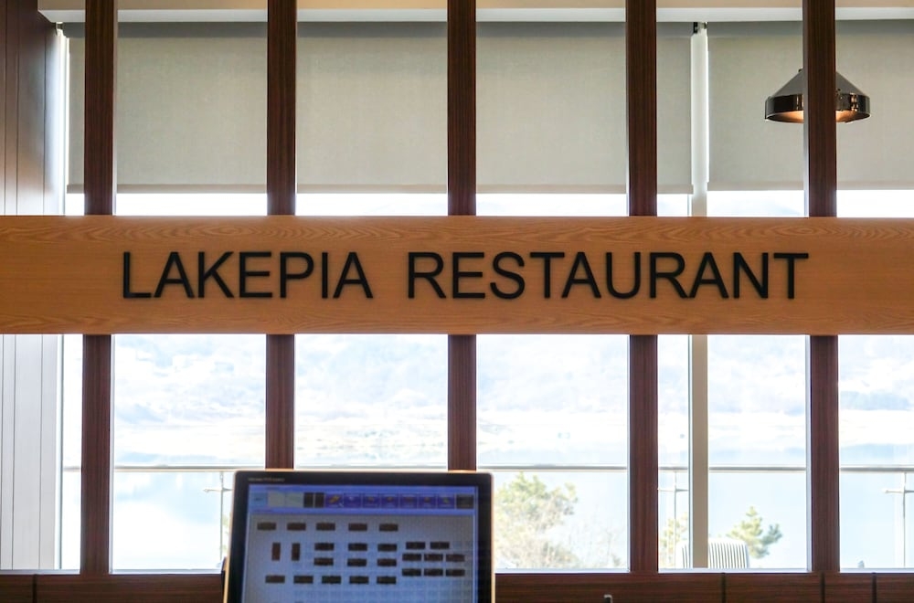 뷔페 아침 식사