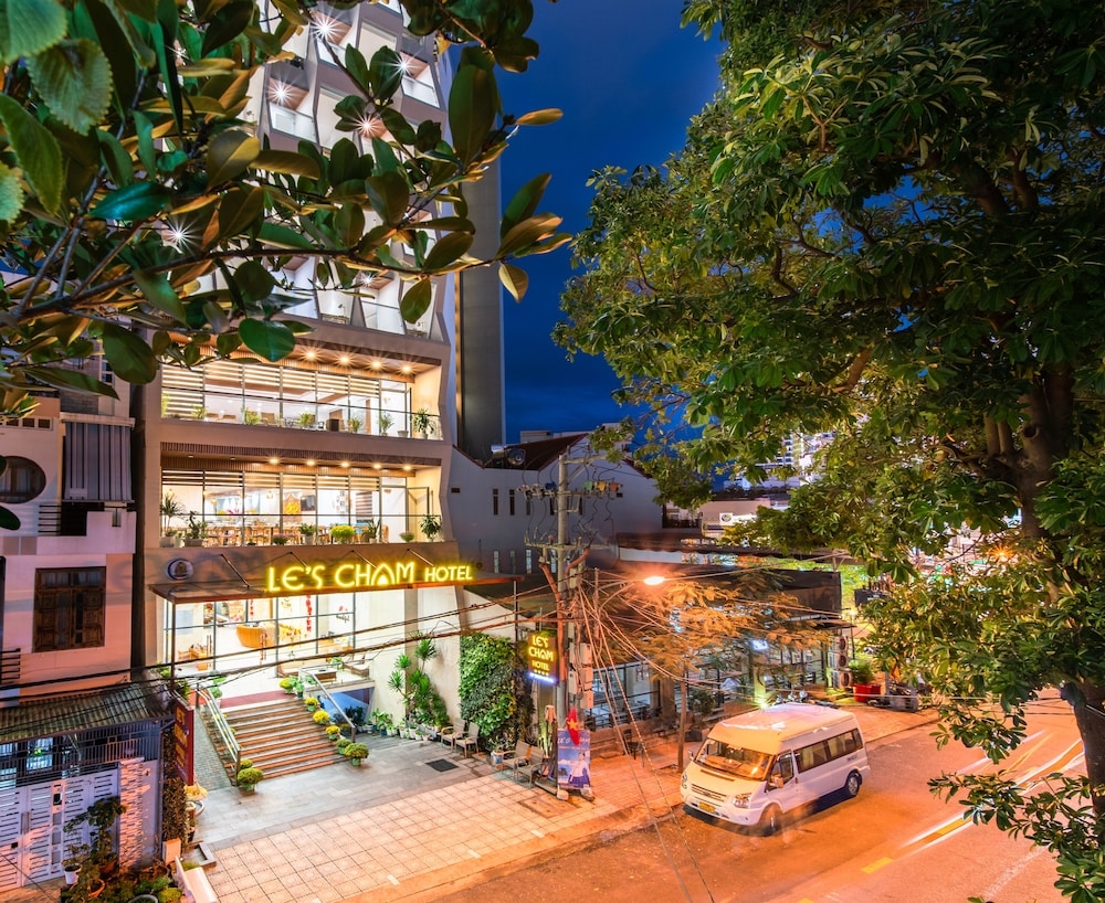 숙박 시설 정면