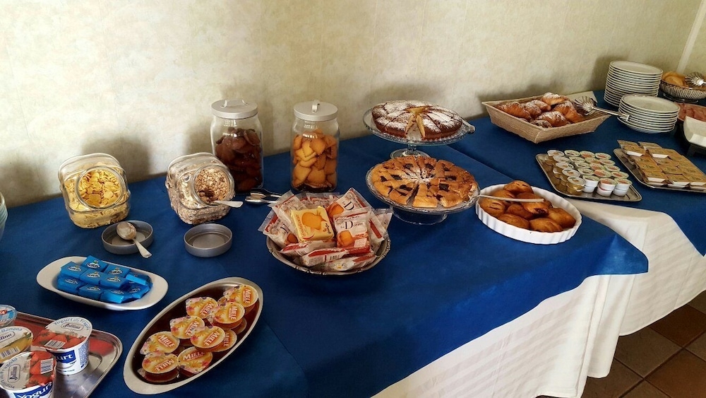 뷔페 아침 식사