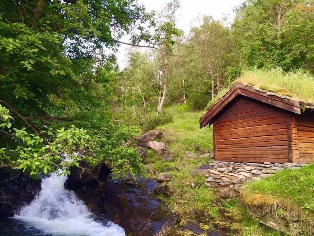 숙박 시설 구내