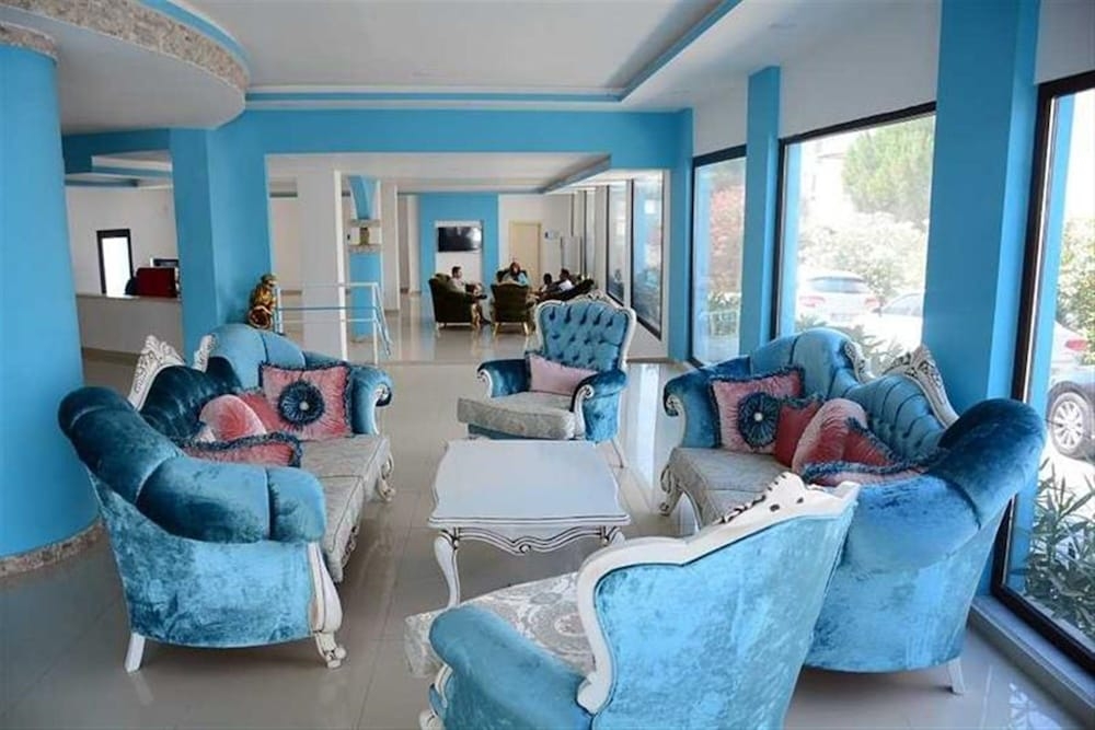 로비 좌석 공간