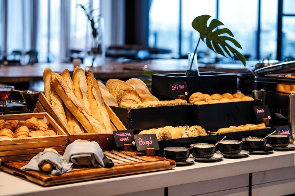 뷔페 아침 식사