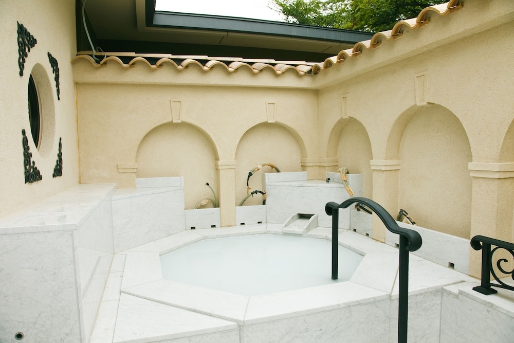 숙박 시설 내 편의 시설/서비스