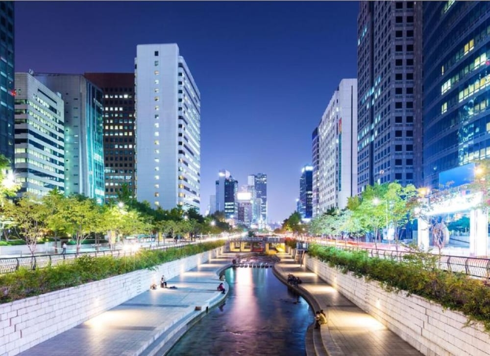 숙박 시설 정면