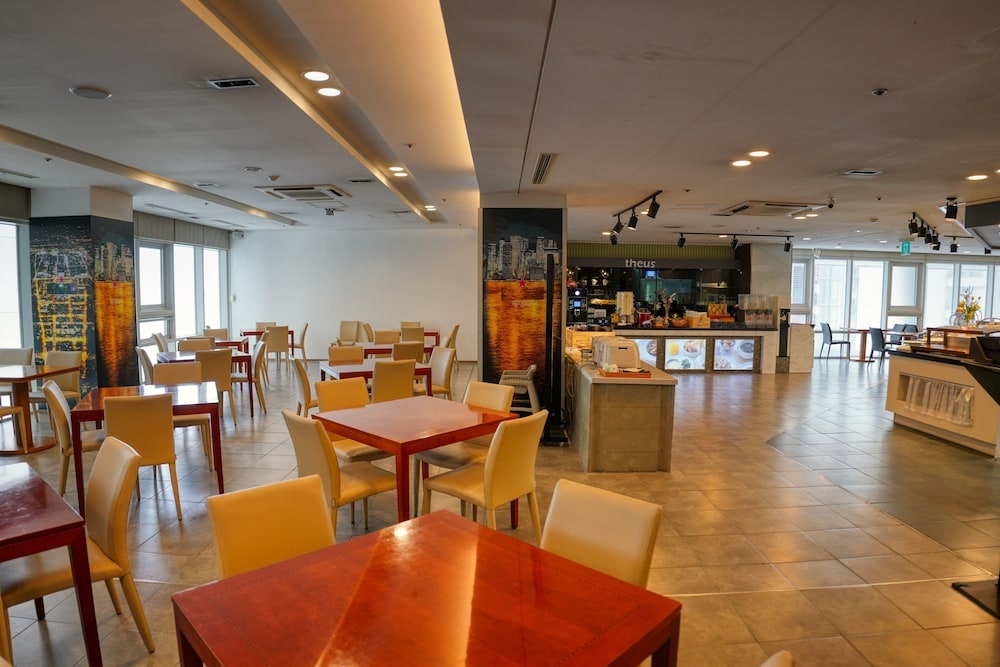 뷔페 아침 식사