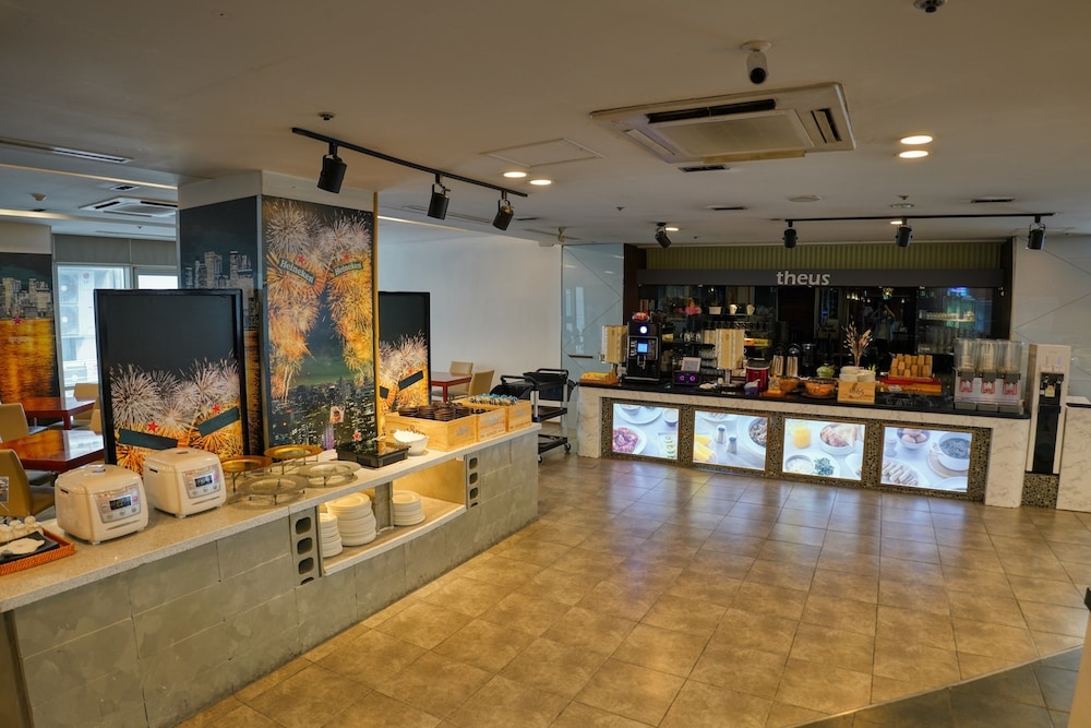 뷔페 아침 식사