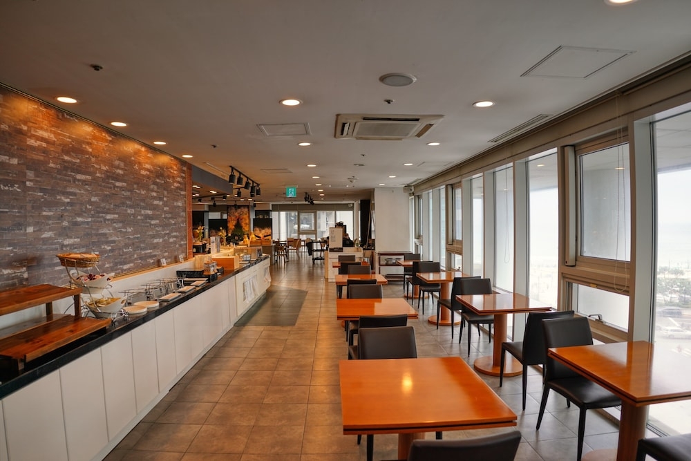 뷔페 아침 식사