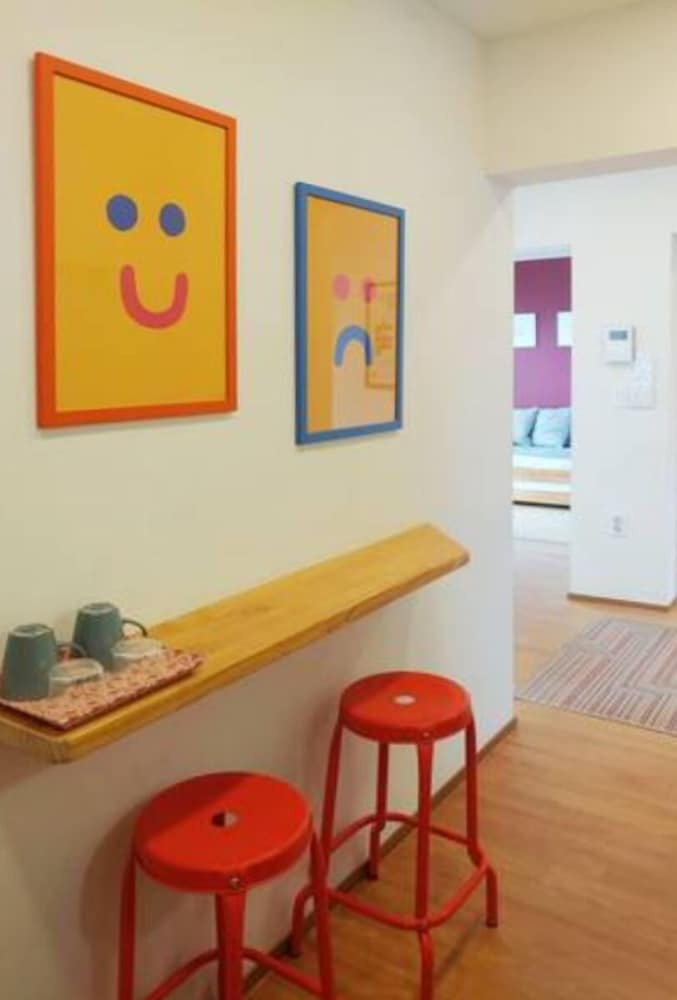 객실 내 식사 공간