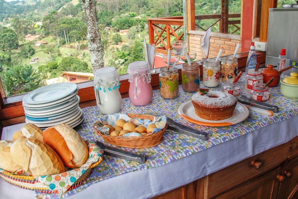 뷔페 아침 식사