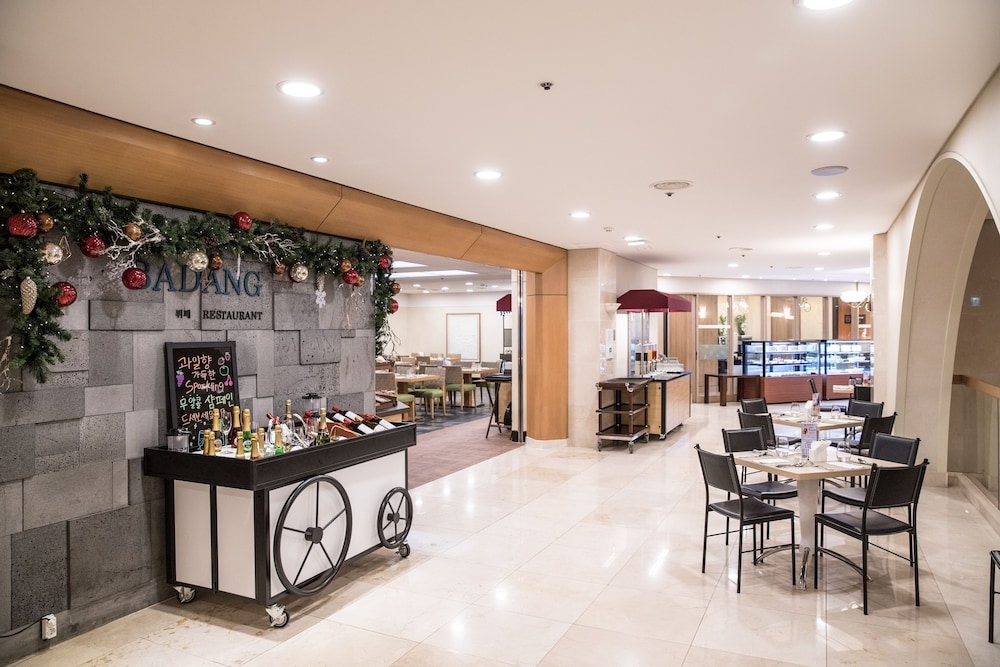 뷔페 아침 식사