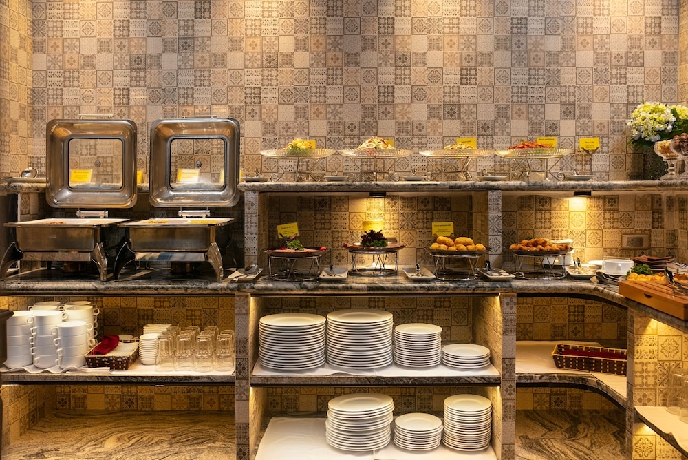 뷔페 아침 식사