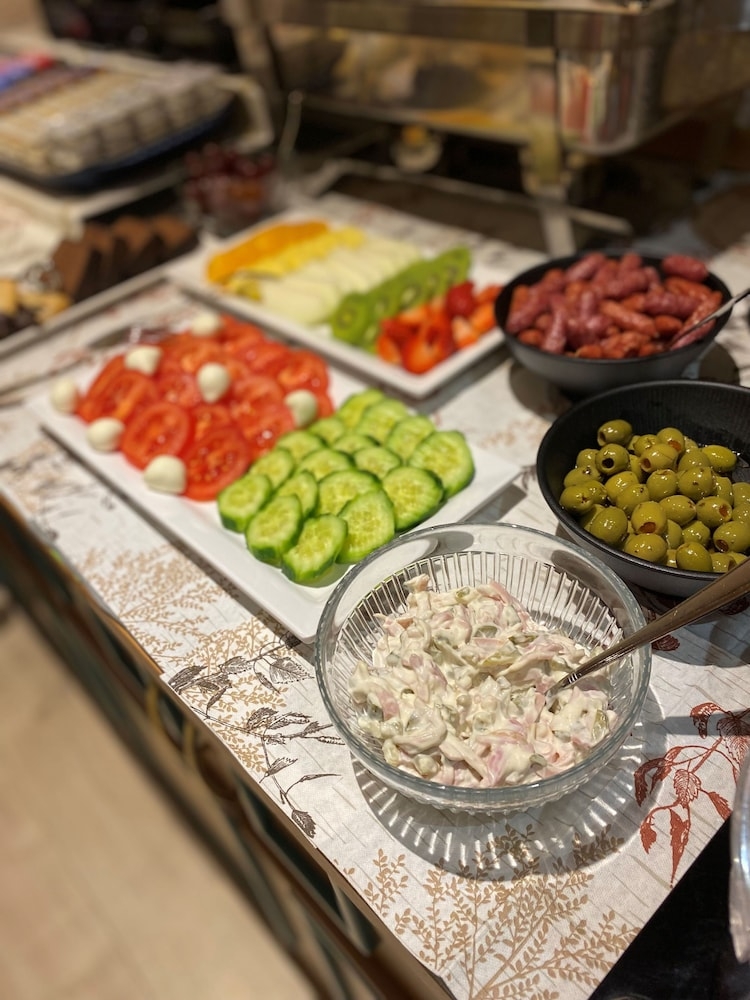 뷔페 아침 식사