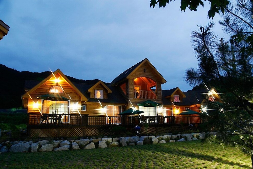 숙박 시설 정면