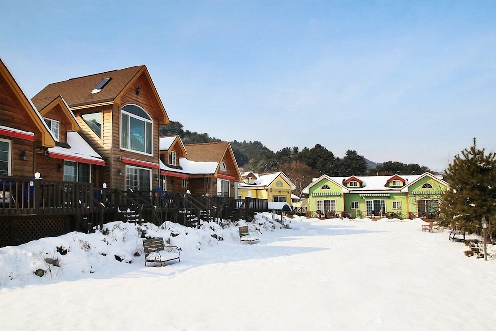 숙박 시설 정면