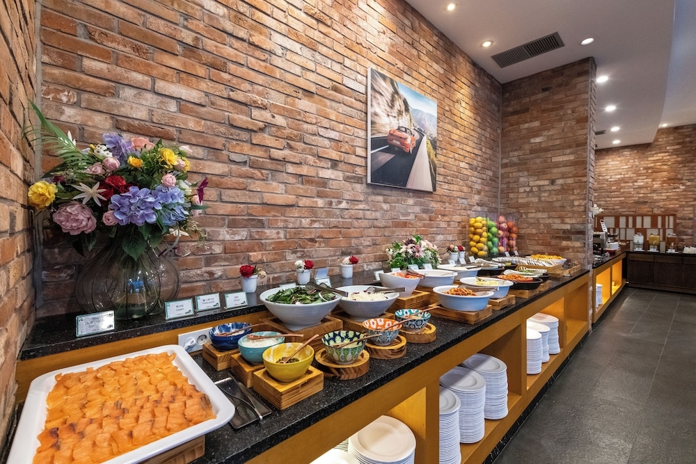 뷔페 아침 식사