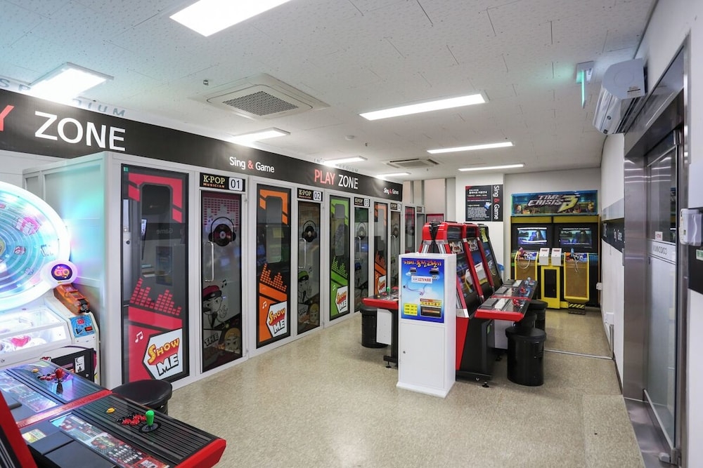 어린이 놀이 공간 - 실내