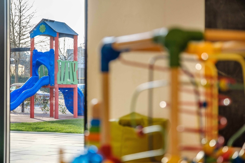 어린이 놀이 공간 - 실내