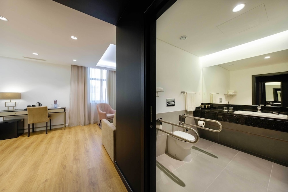 장애인 지원 욕실