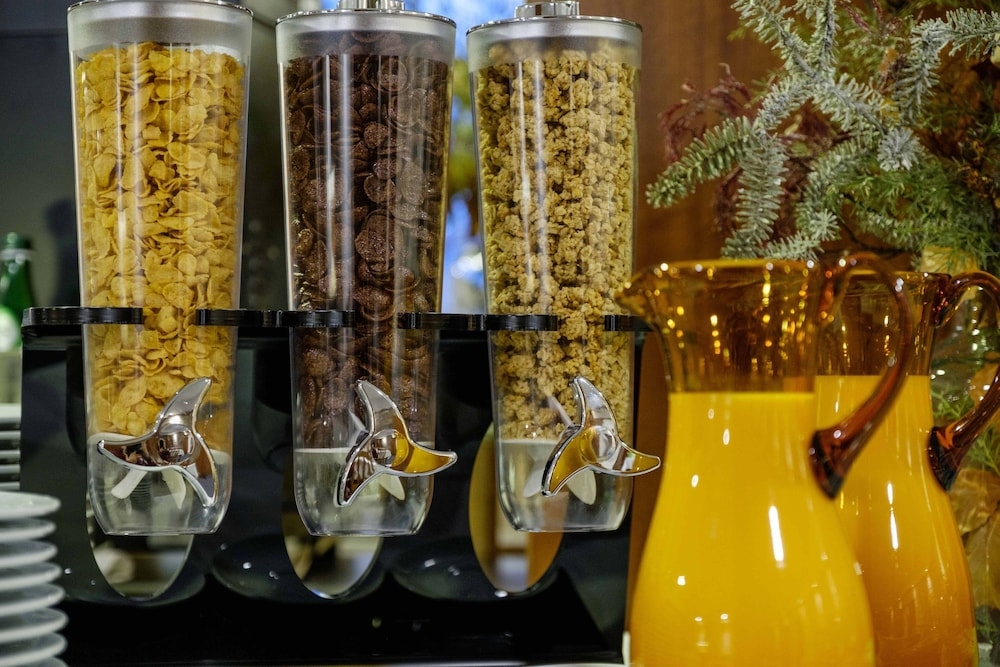 뷔페 아침 식사