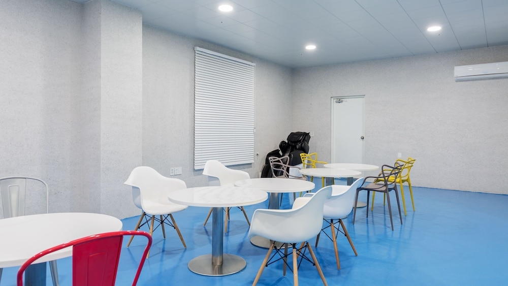 로비 좌석 공간